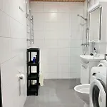 2-bedroom Near Sello Free Parking
