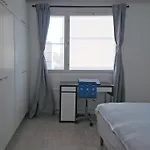 2-bedroom Near Sello Free Parking *